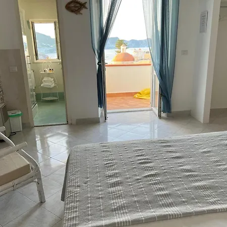 Villa La Casa Di Conny Ponza Exterior foto